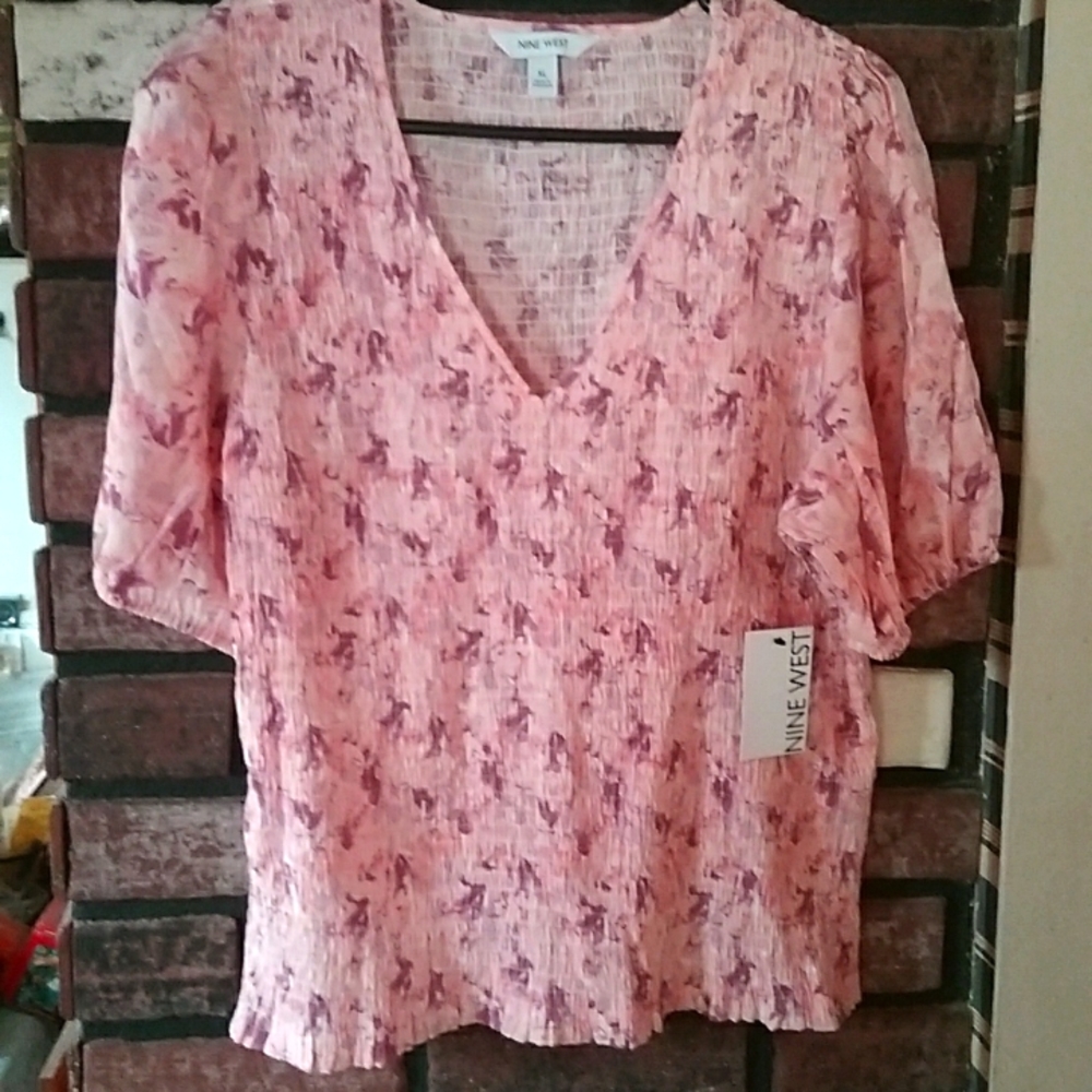 Nine West NWT Top XL Stretchy & Pink